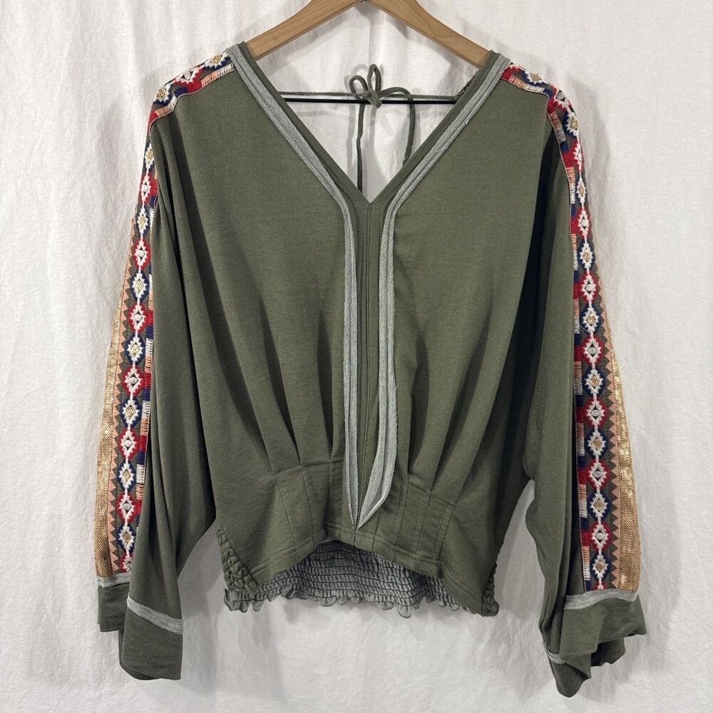 Gimmicks Boho Green Embroidered Sequin Crop Top Women’s Sz S Oversized Sleeve